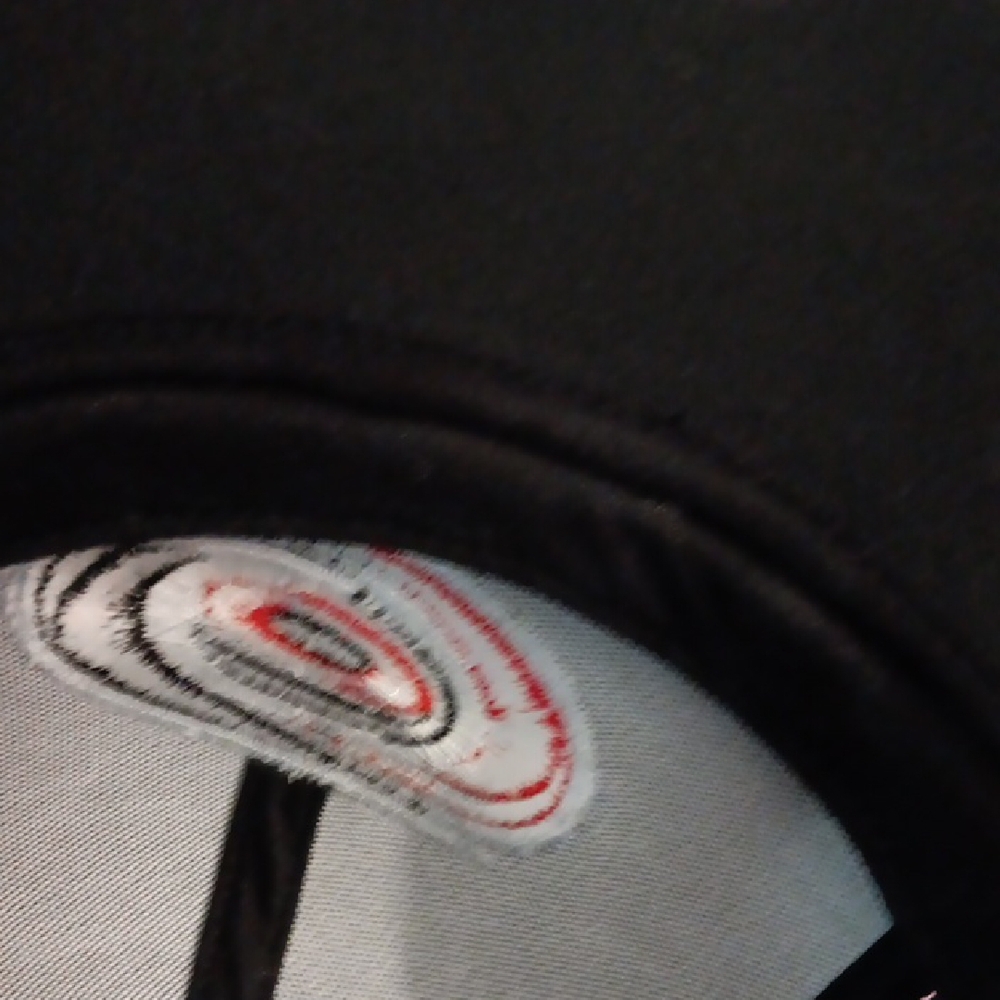Carolina Hurricanes Adidas Black Mesh Cap with Red Logo - Picture 6 of 8